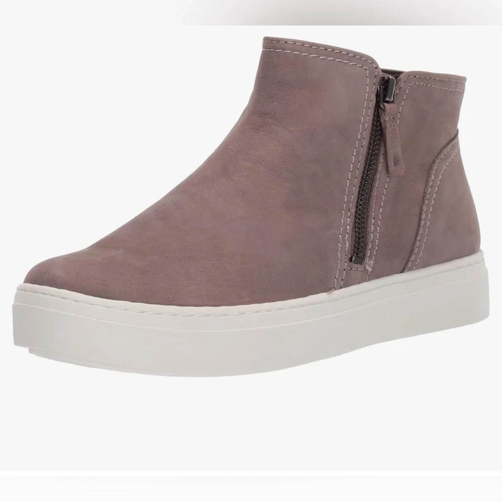 Naturalizer Celeste gray boots size 10‎